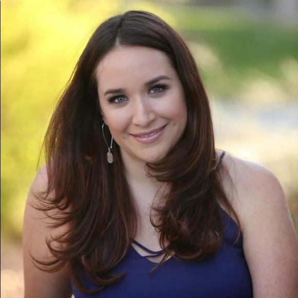 Meet your Posher, Anne - Picture 1 of 1